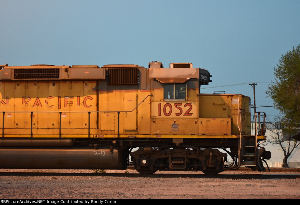 UP 1052 Harlingen Local